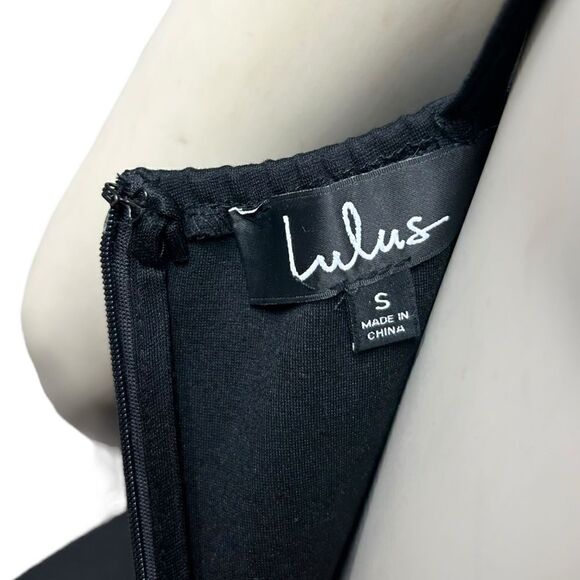 NWT Lulu’s Black Mini Bodycon Dress Halter Sleeveless Sheer Floral Embroidered - Picture 7 of 9